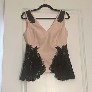 Lace detail sleeveless blouse